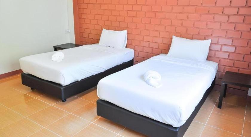 Bussarakam Place Hotel Chanthaburi Exterior foto